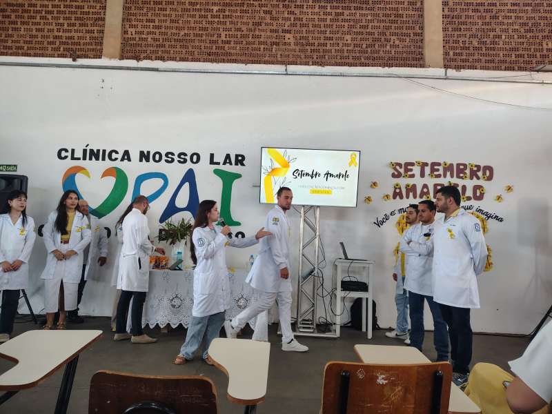 Foto aec82e92576ea2dfa1d4515b944df293jpg