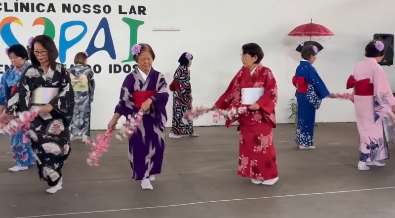 Noticia celebracao-de-tradicoes-e-sabores-um-encontro-especial-no-centro-dia-do